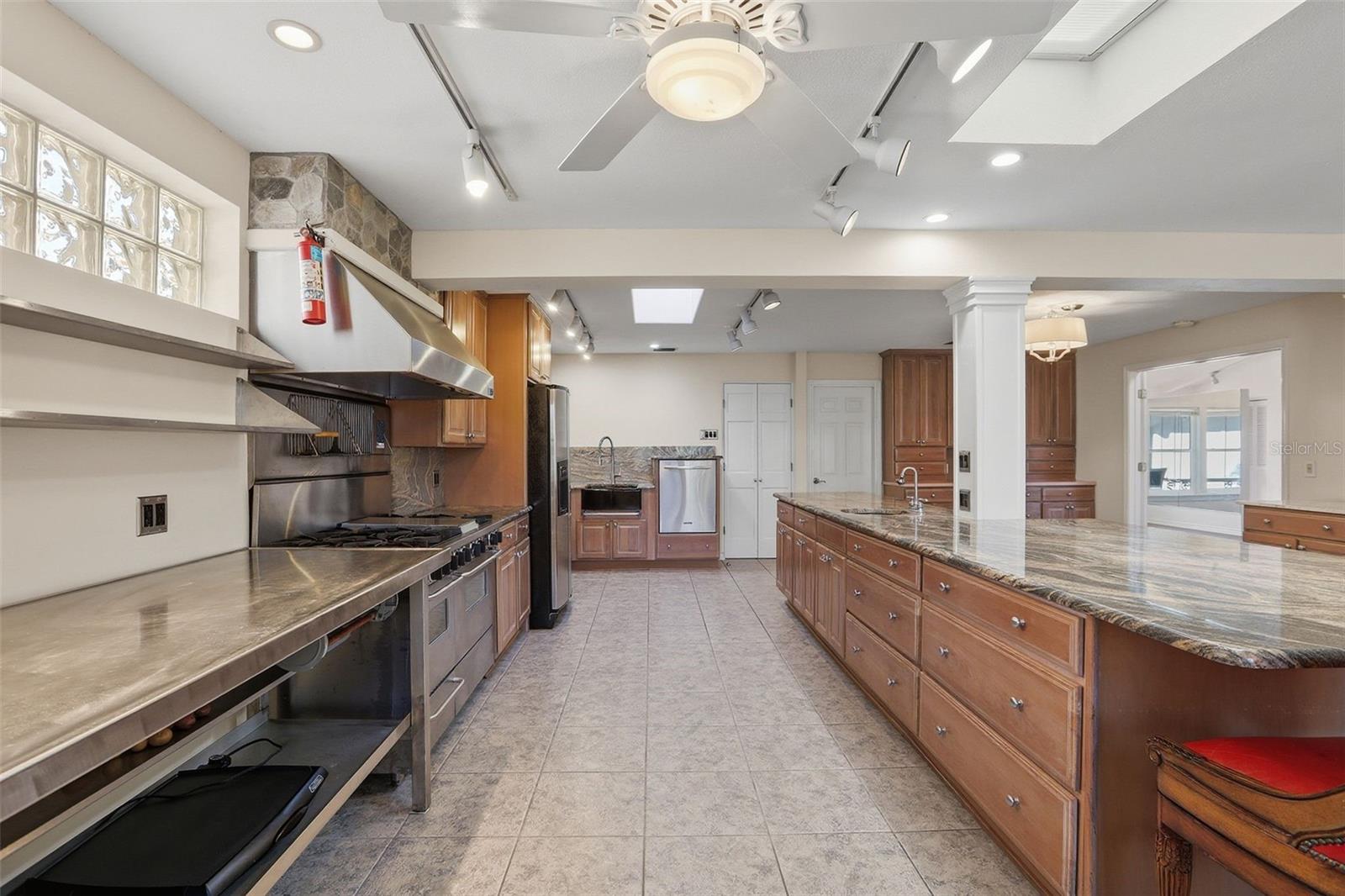 RICHARD - Residential