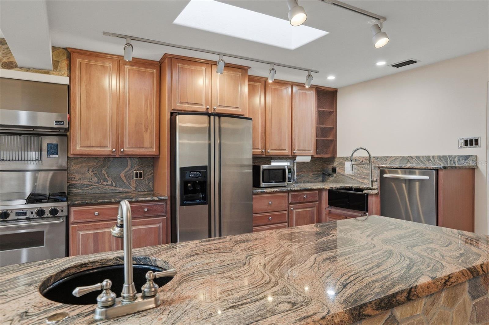 RICHARD - Residential