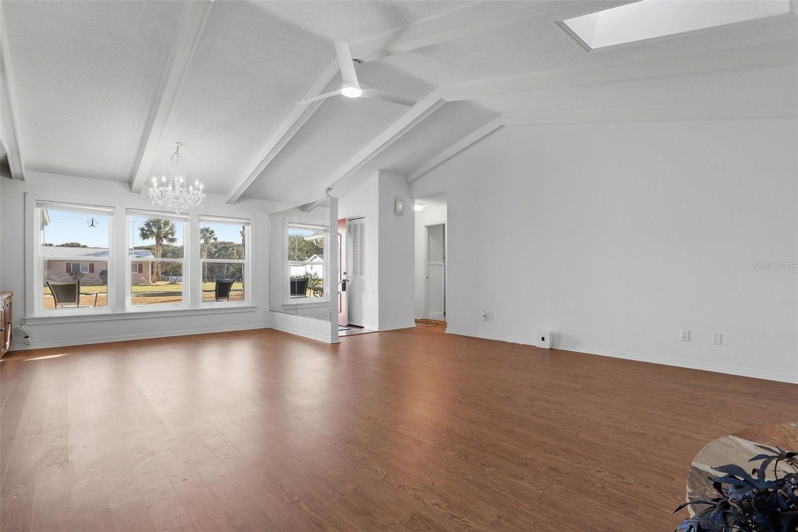 RICHARD - Residential