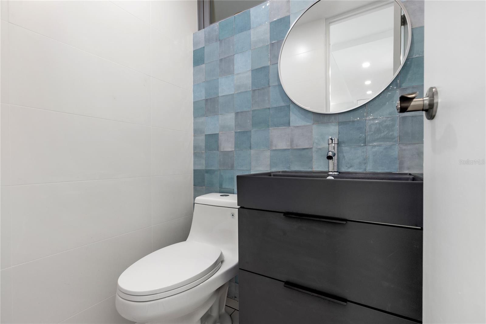 PASEO LAS BRISAS - Residential