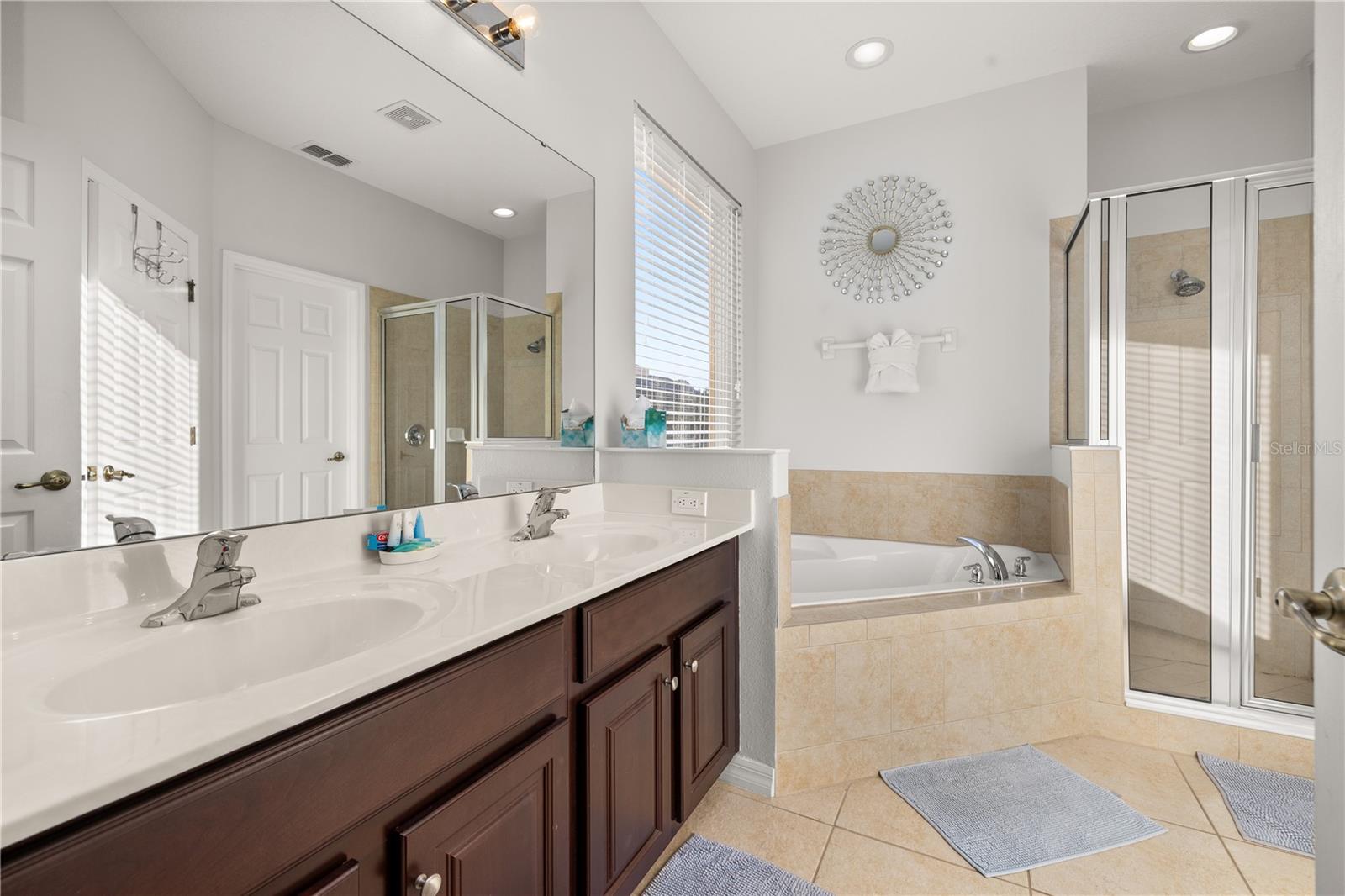 WATERSONG PH 01 - Residential