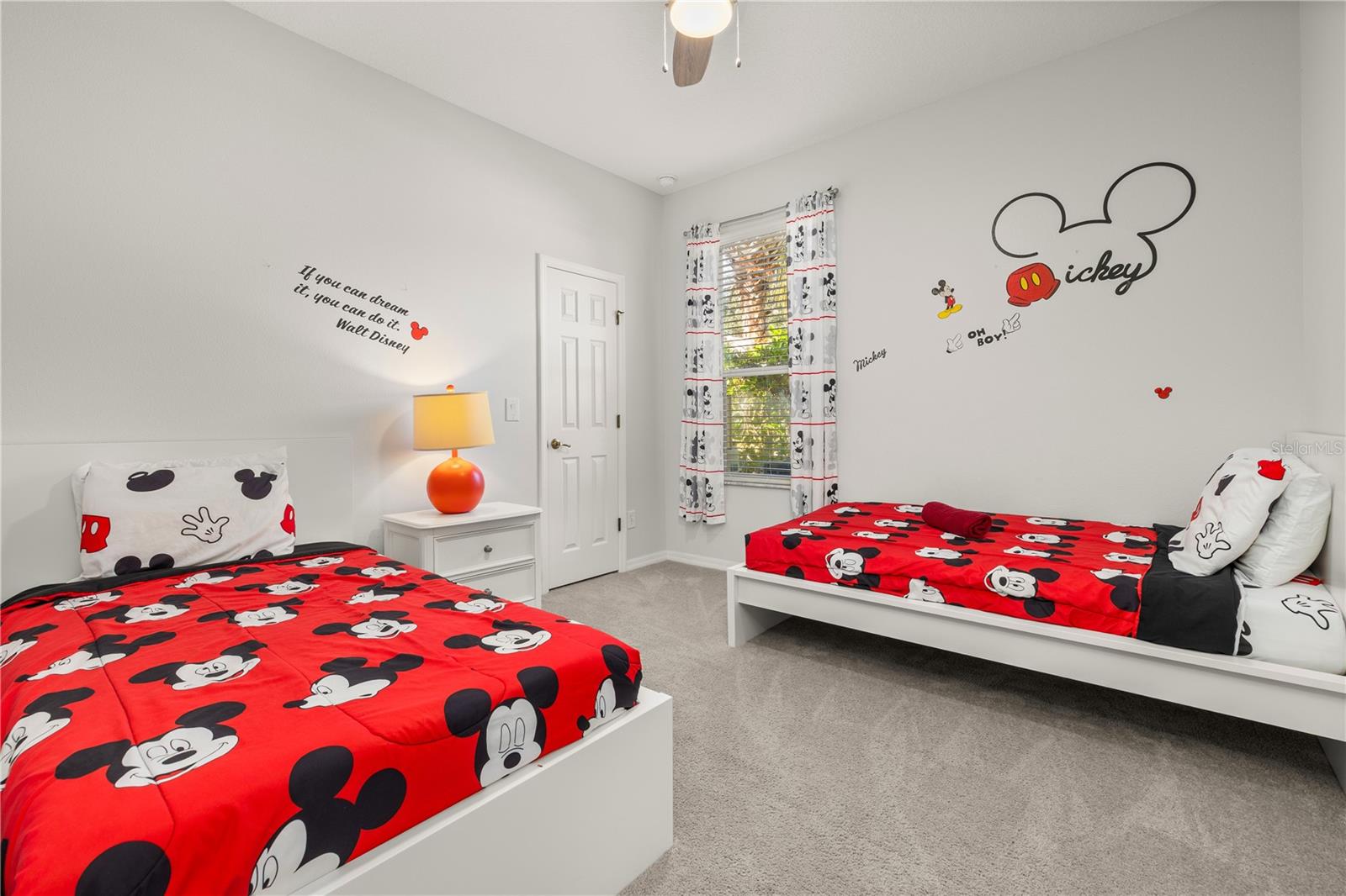 WATERSONG PH 01 - Residential