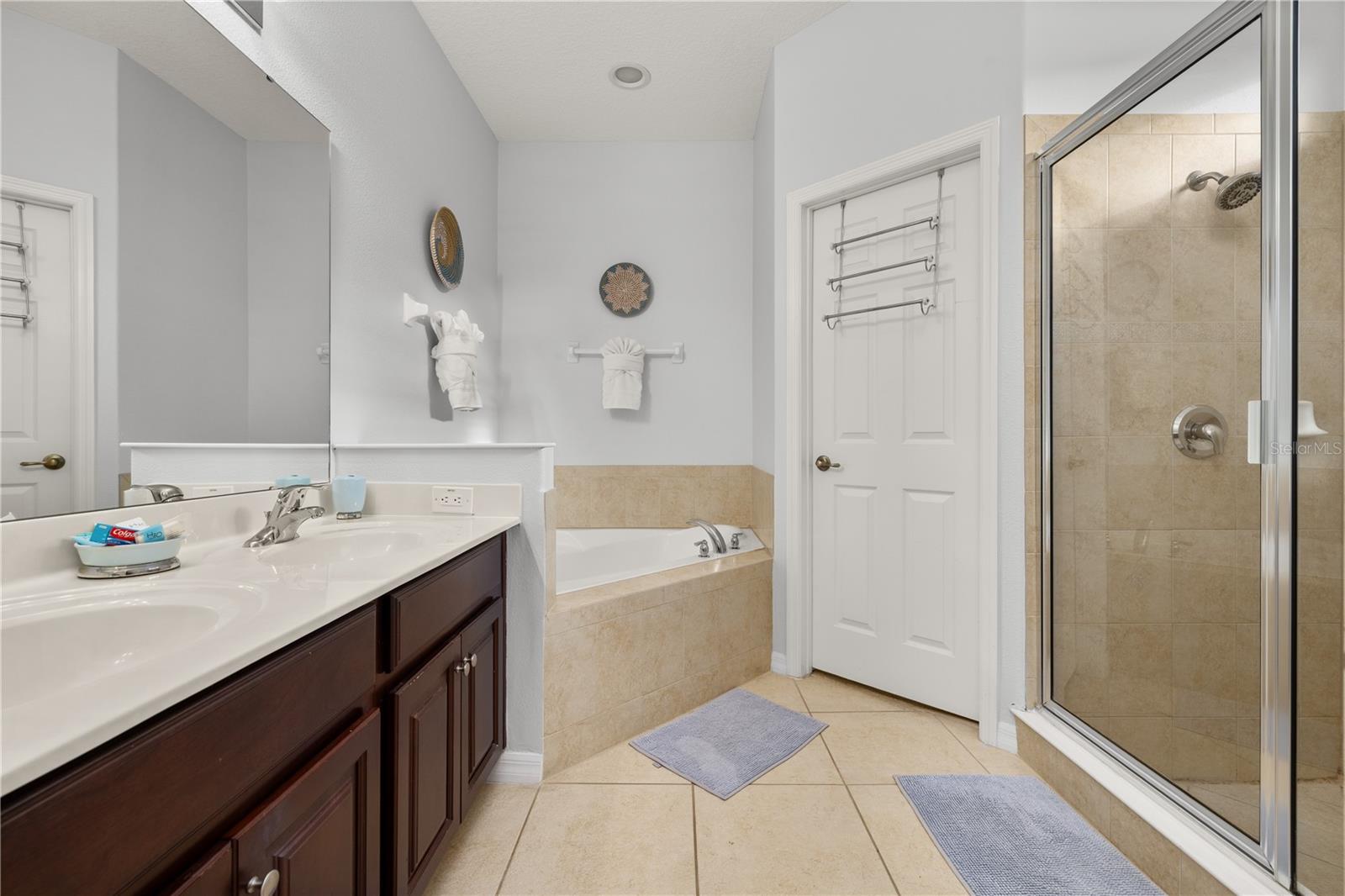 WATERSONG PH 01 - Residential