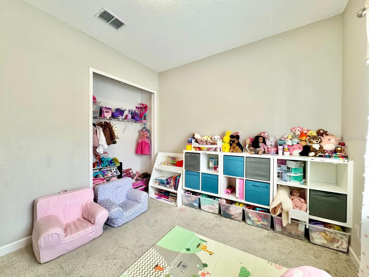 MEADOW POINTE 4 PRCL N O & P EN - Residential Lease