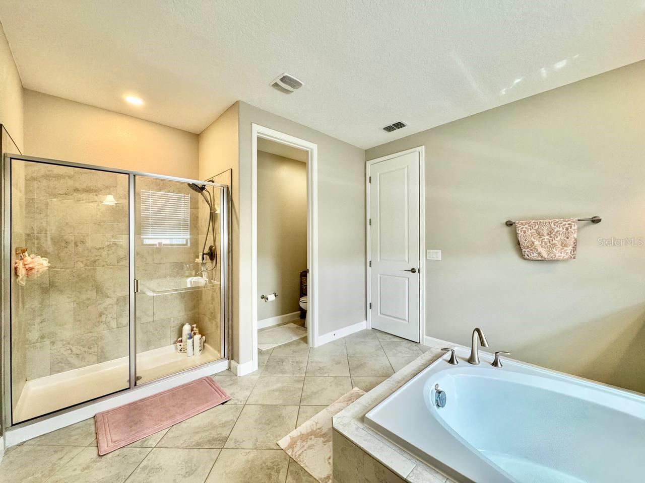 MEADOW POINTE 4 PRCL N O & P EN - Residential Lease