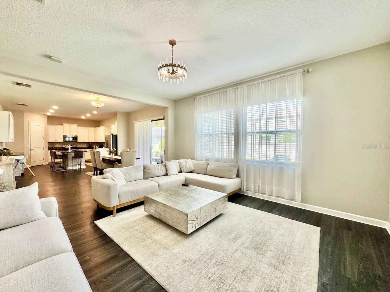 MEADOW POINTE 4 PRCL N O & P EN - Residential Lease