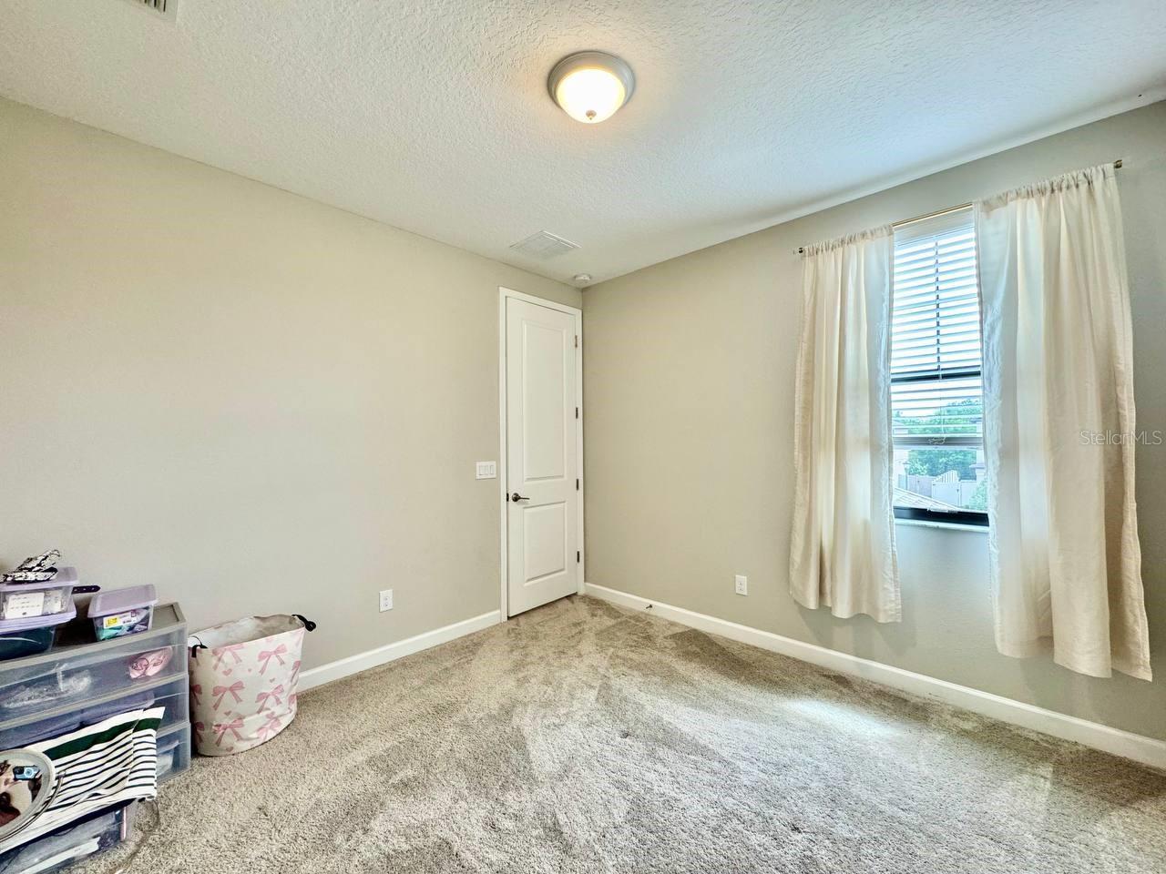 MEADOW POINTE 4 PRCL N O & P EN - Residential Lease