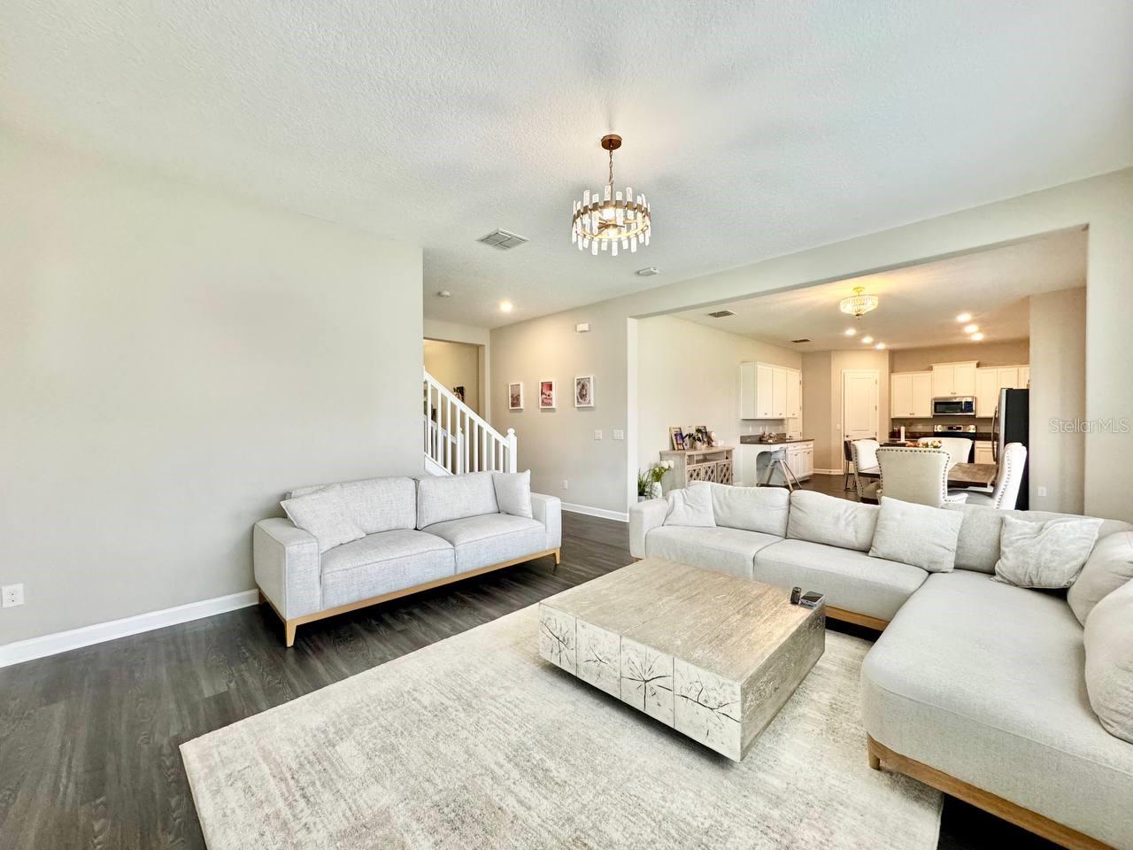 MEADOW POINTE 4 PRCL N O & P EN - Residential Lease