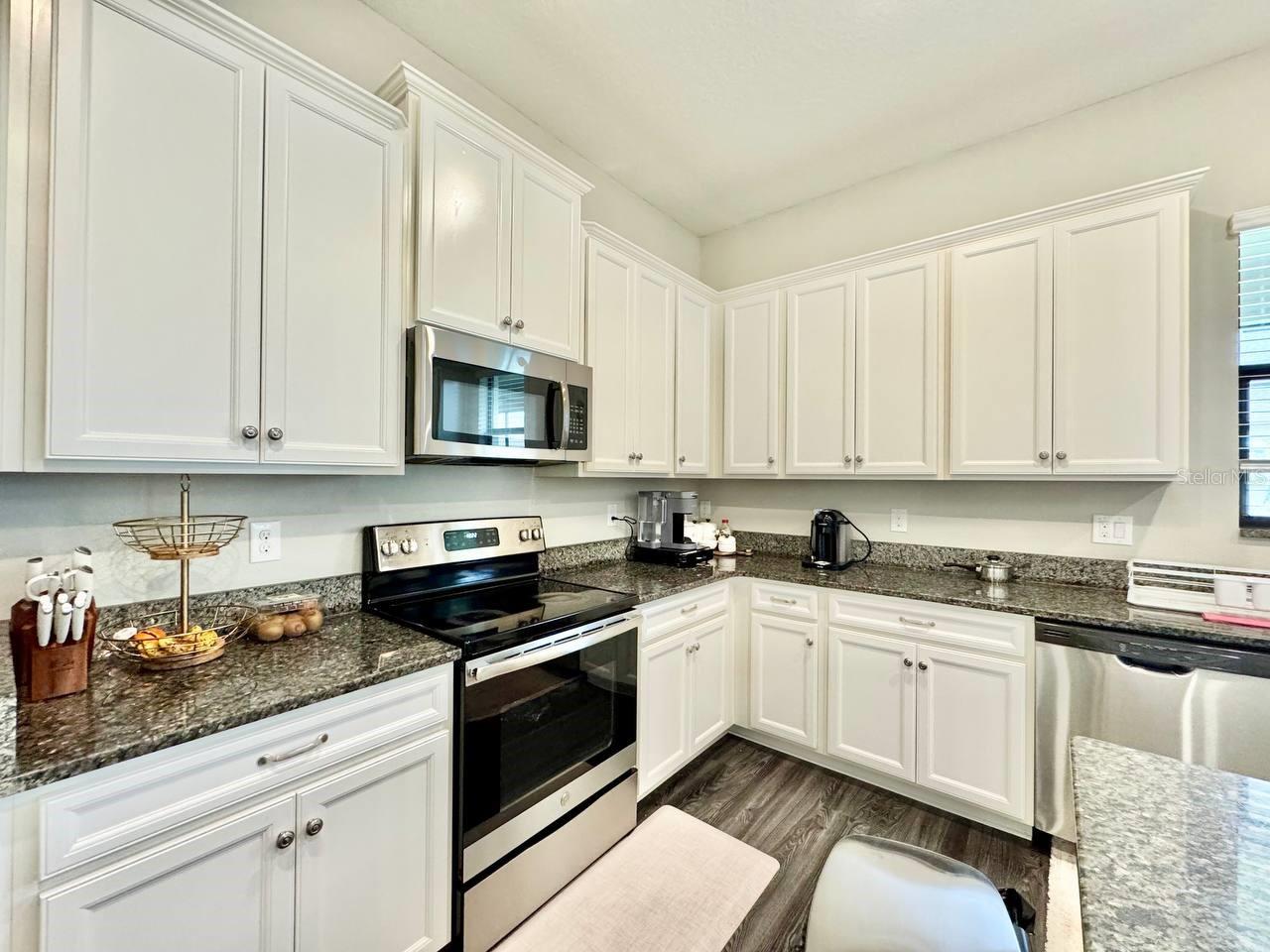 MEADOW POINTE 4 PRCL N O & P EN - Residential Lease