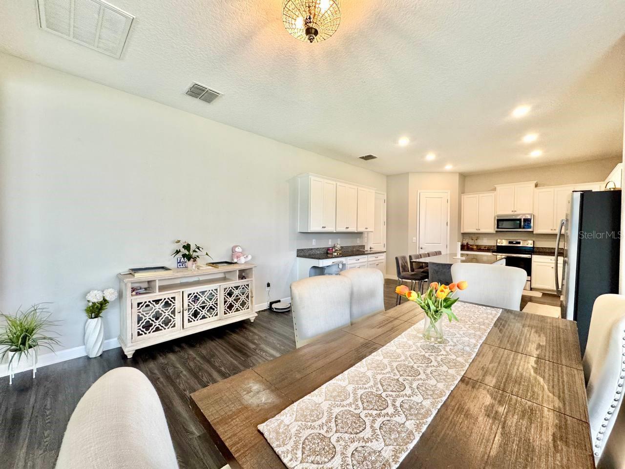 MEADOW POINTE 4 PRCL N O & P EN - Residential Lease