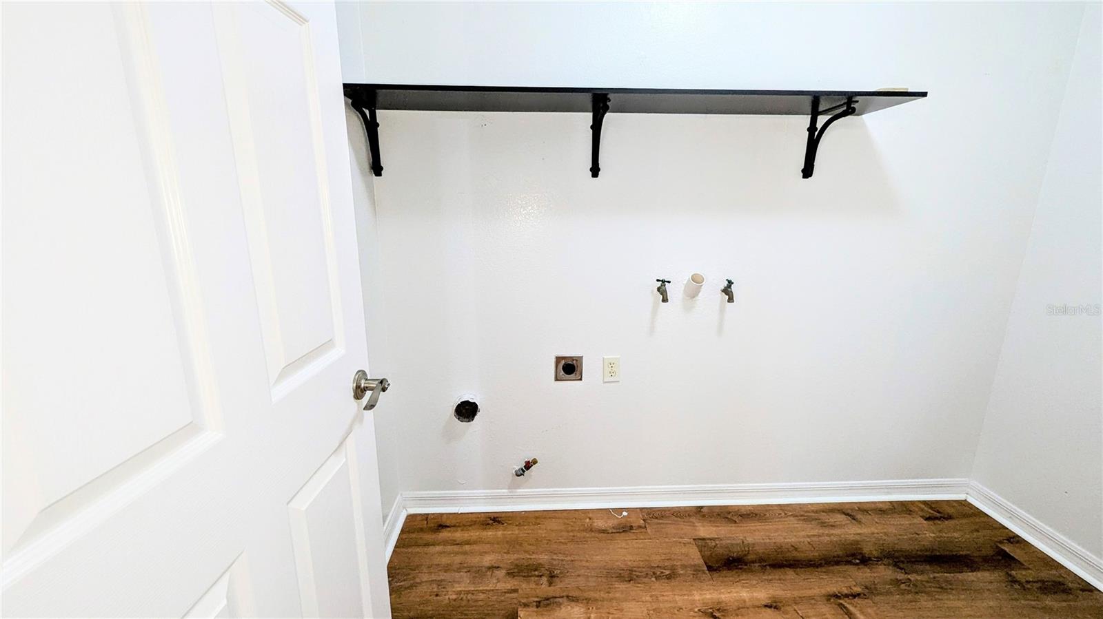 CHALET ESTATES - Residential