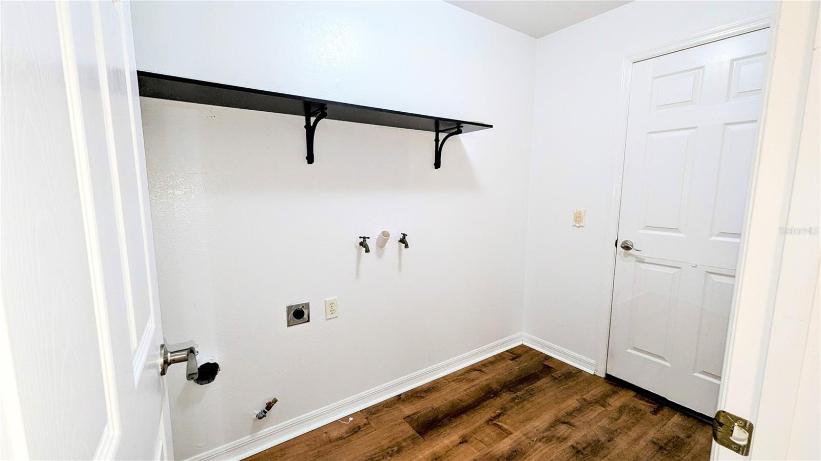 CHALET ESTATES - Residential