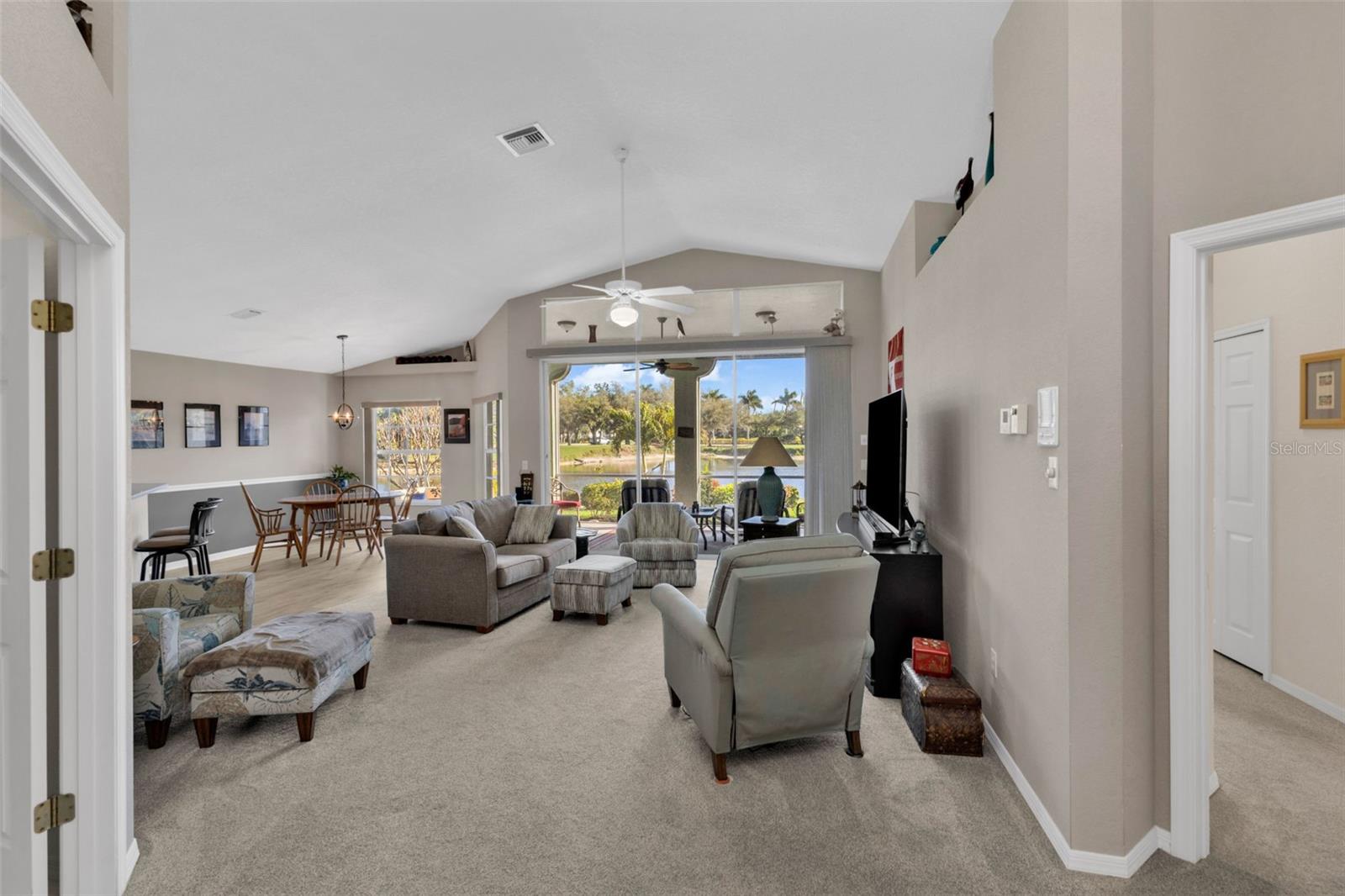 RIVERWOOD - Residential