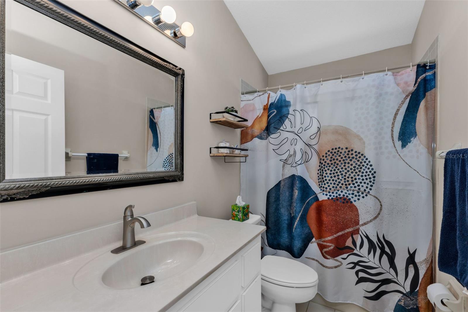 RIVERWOOD - Residential