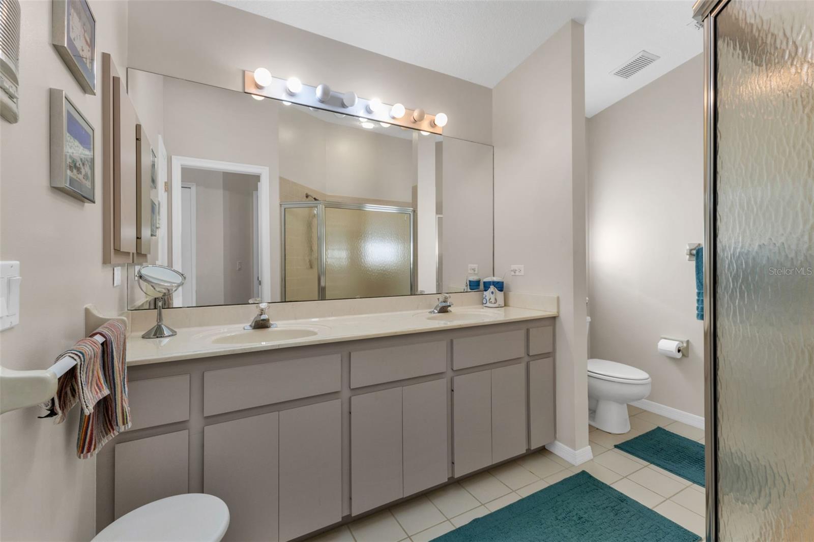 RIVERWOOD - Residential