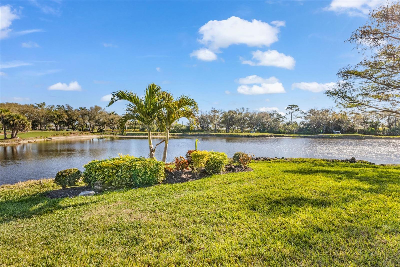 RIVERWOOD - Residential