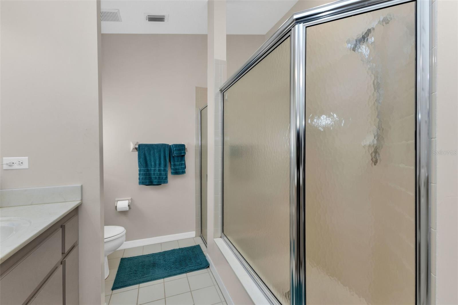 RIVERWOOD - Residential