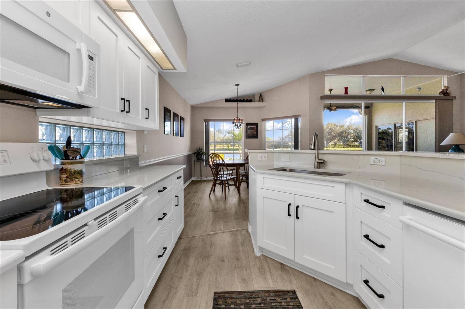 RIVERWOOD - Residential