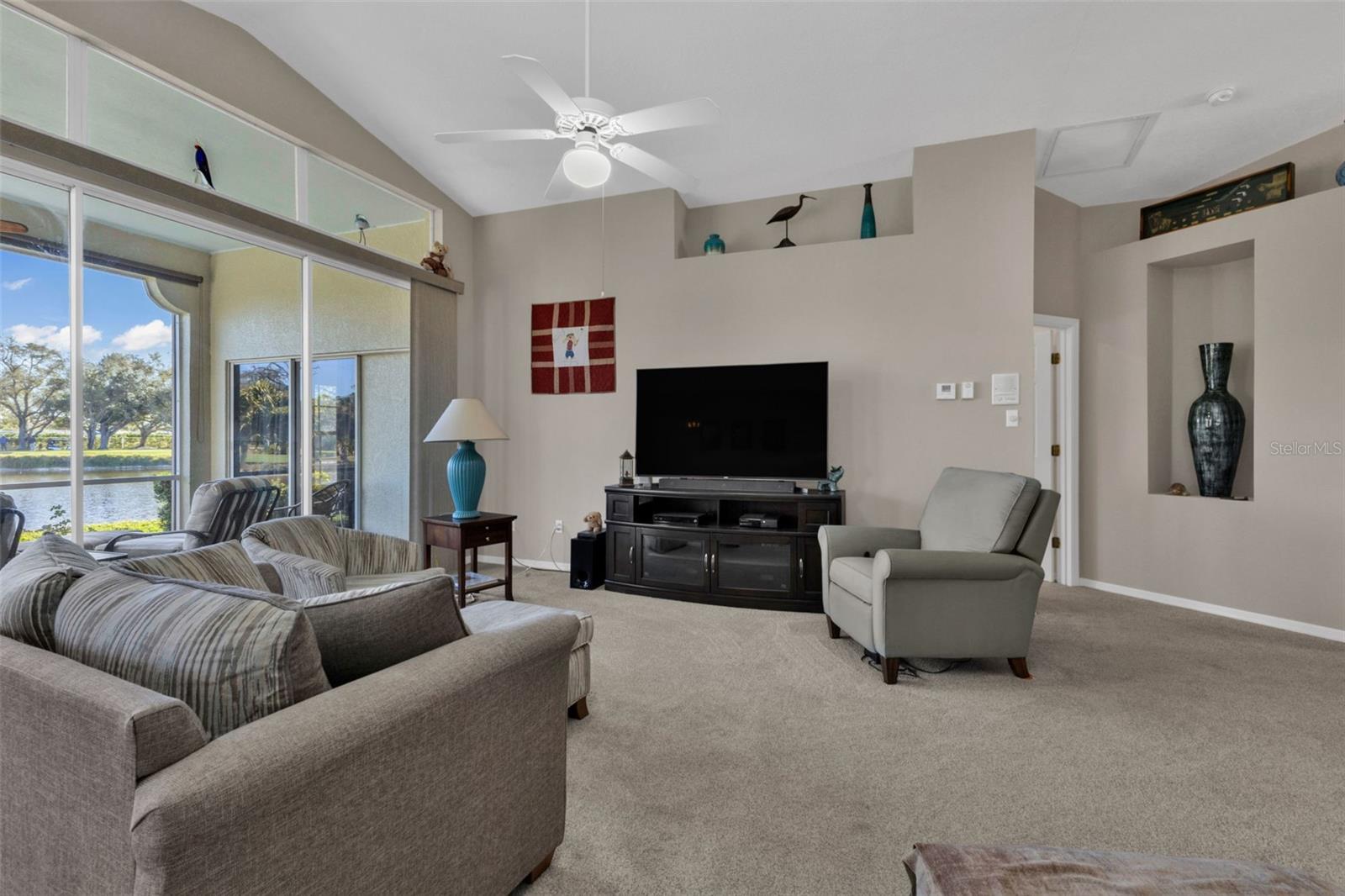 RIVERWOOD - Residential