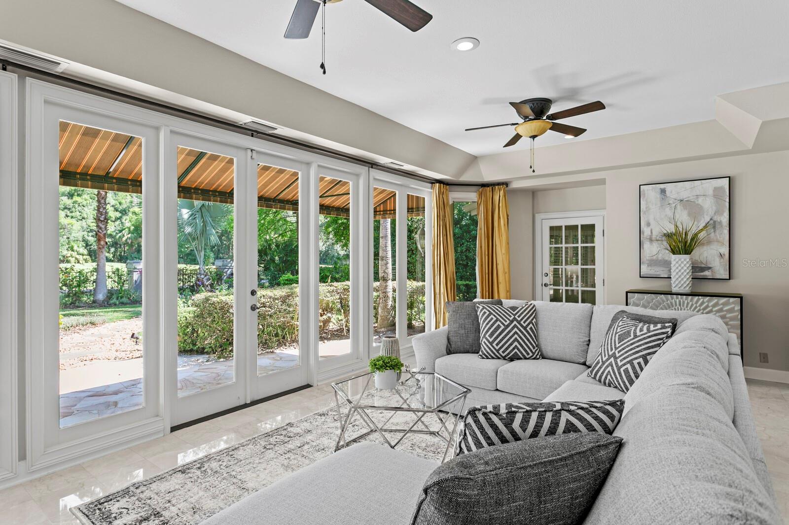 TAMPA PALMS 4A UNIT 1 - Residential