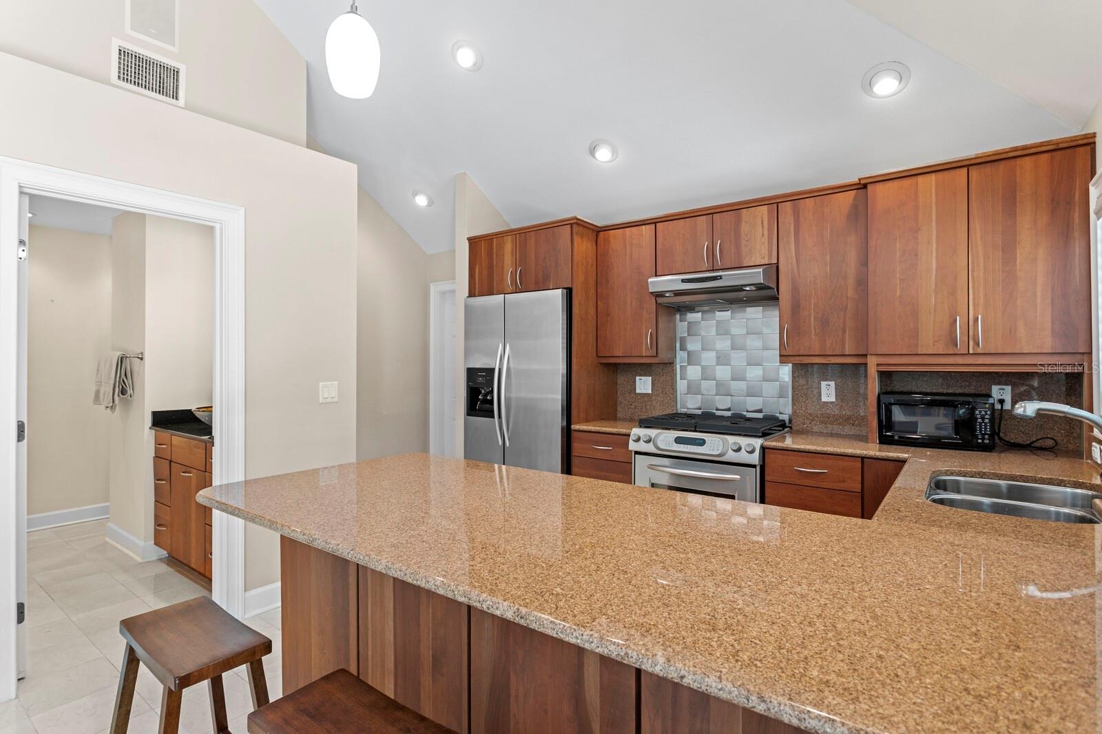 TAMPA PALMS 4A UNIT 1 - Residential
