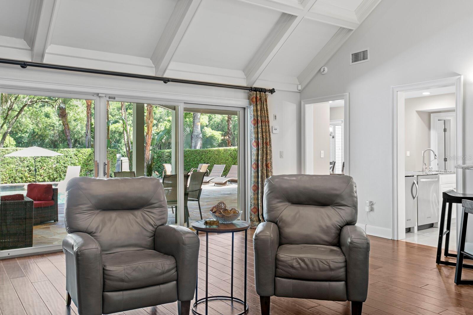 TAMPA PALMS 4A UNIT 1 - Residential