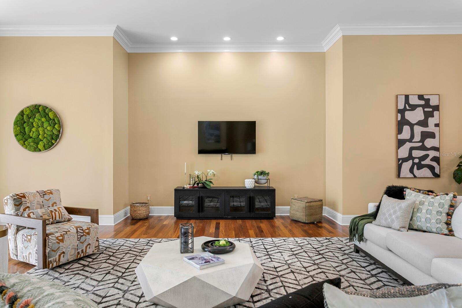 AVILA UNIT 1 - Residential