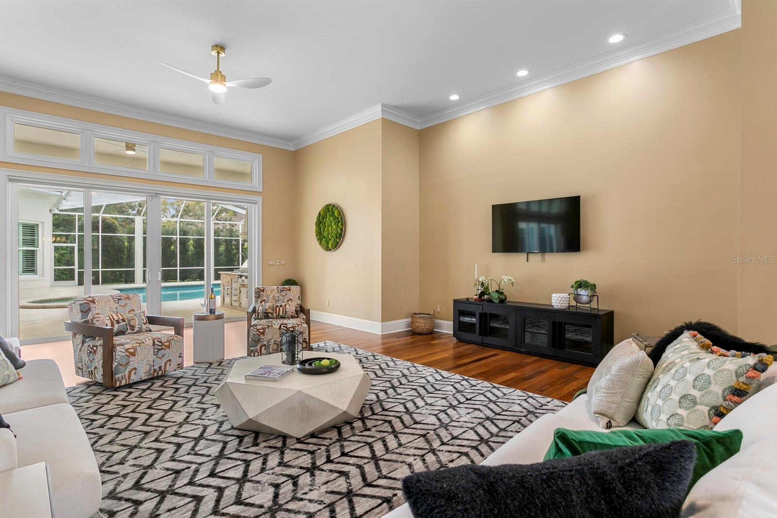 AVILA UNIT 1 - Residential