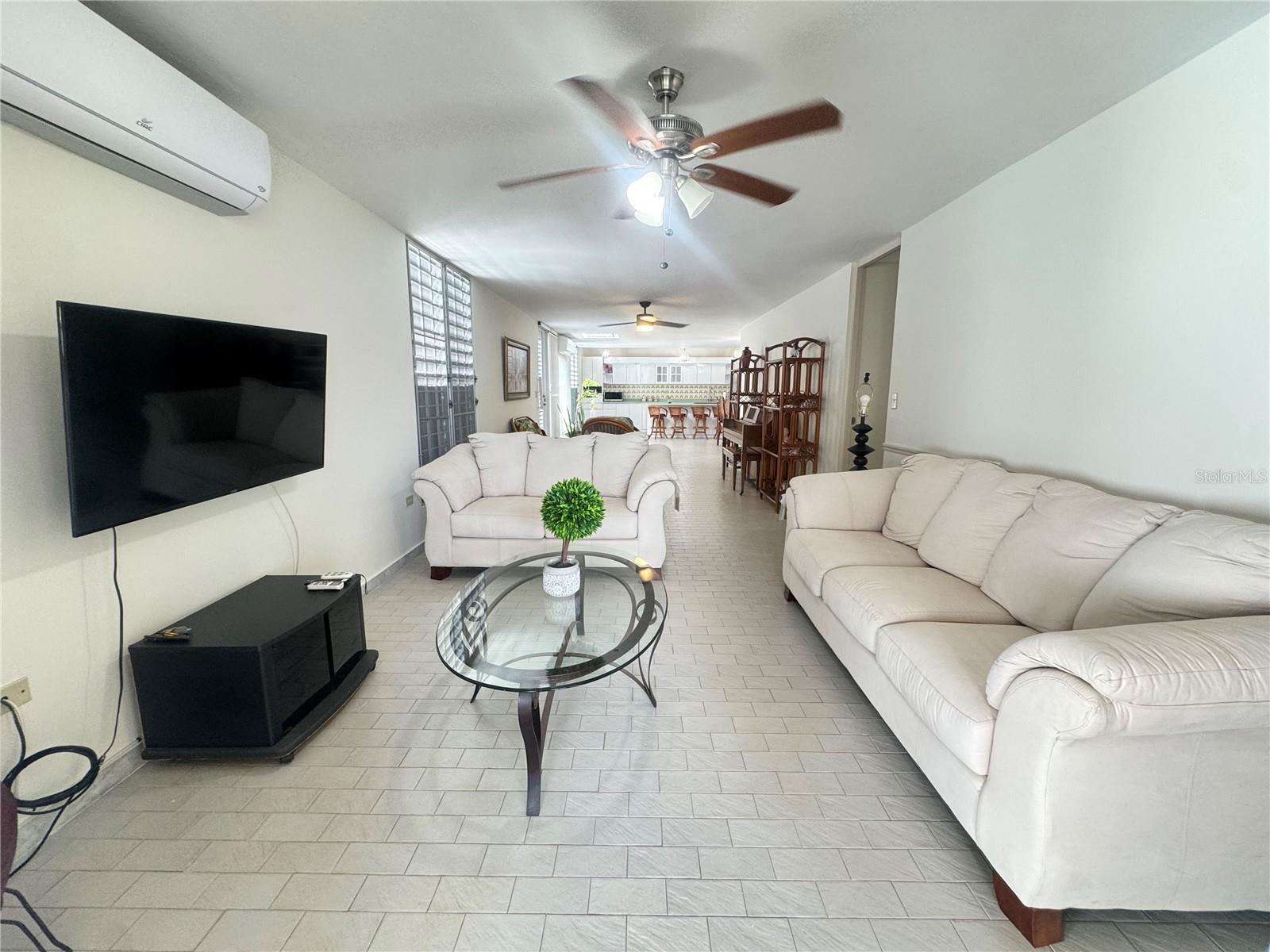 VILLA FRANCA - Residential Lease