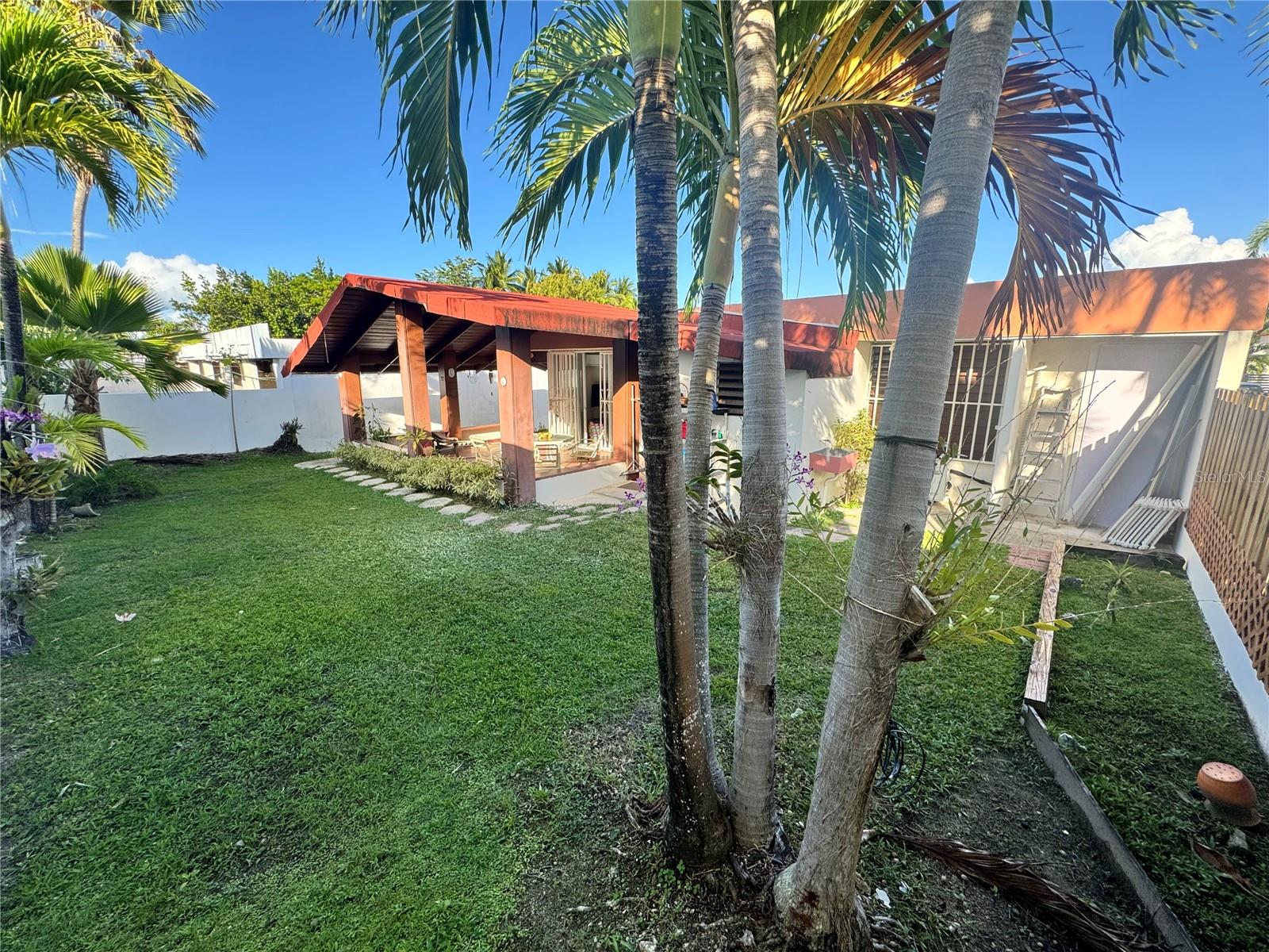 VILLA FRANCA - Residential Lease