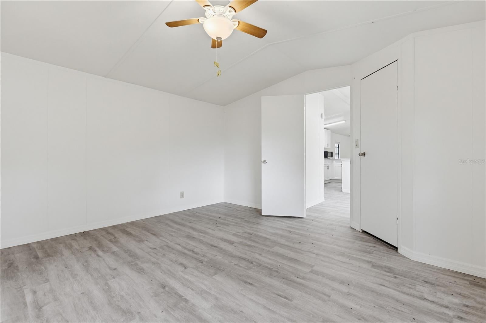 CROOM A COOCHEE ESTATES - Residential