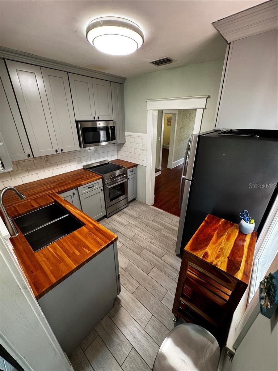 MOUNT DORA AVALON - Residential