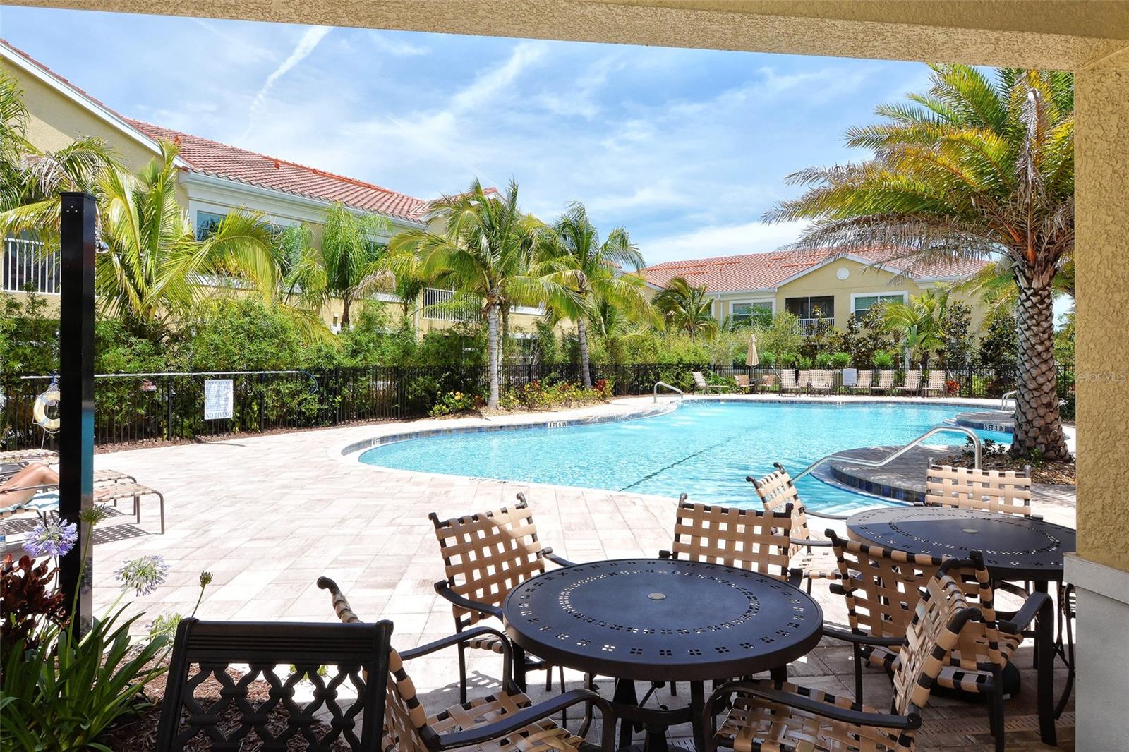 BAY STREET VILLAGE - Residential