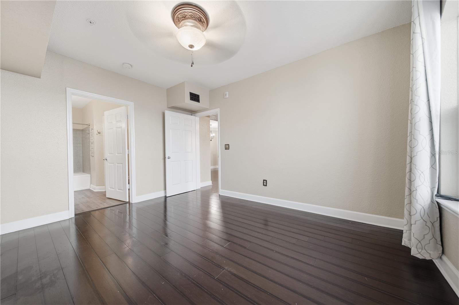 GRANDE DOWNTOWN ORLANDO - Residential Lease