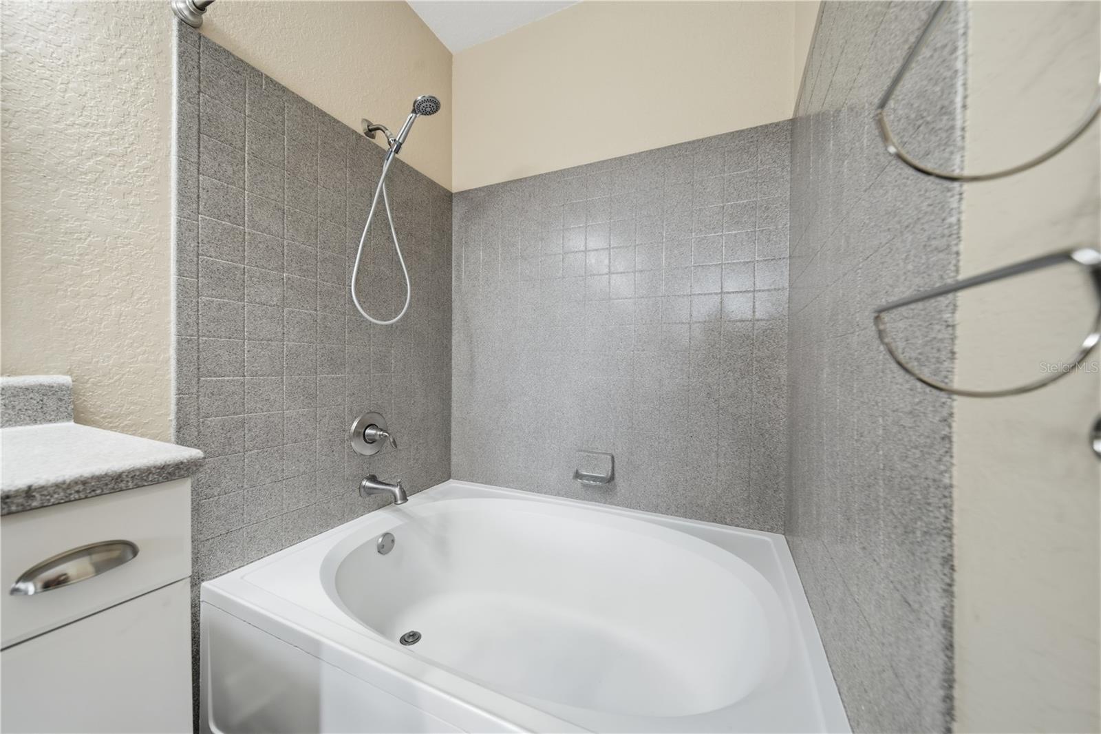 GRANDE DOWNTOWN ORLANDO - Residential Lease