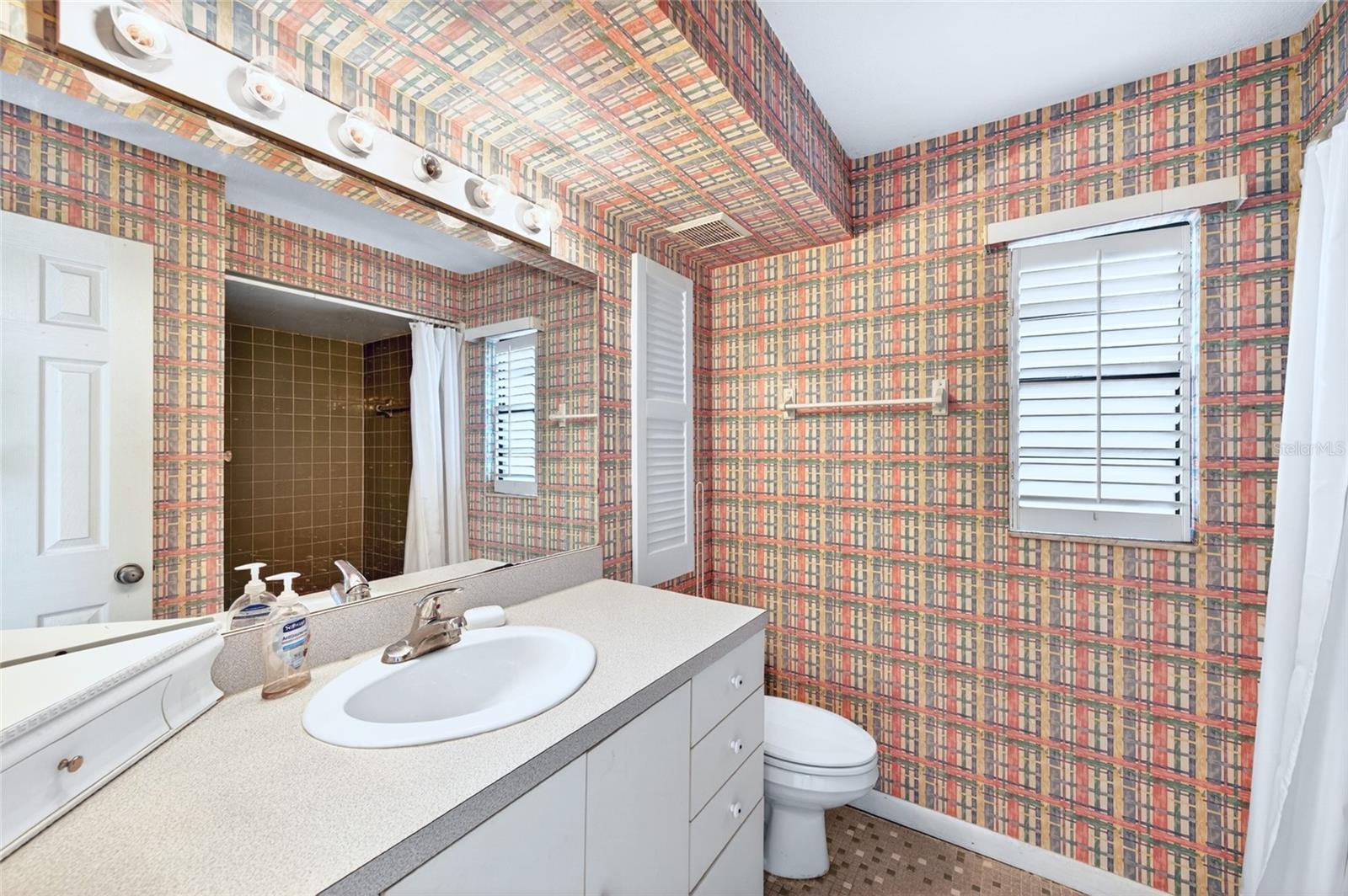 WEDGEWOOD UNIT 2 - Residential
