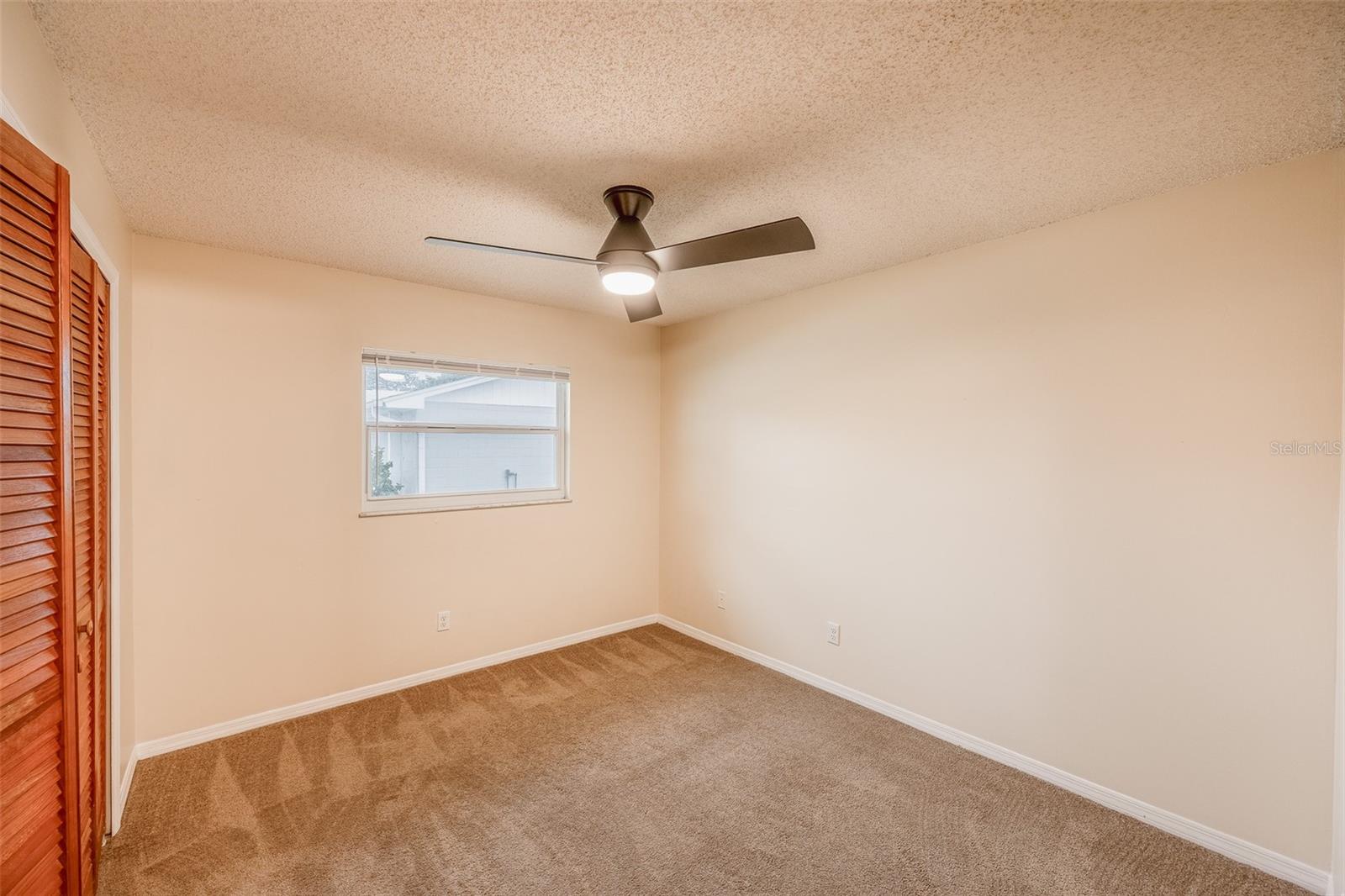 HOWELL ESTATES - Residential Lease