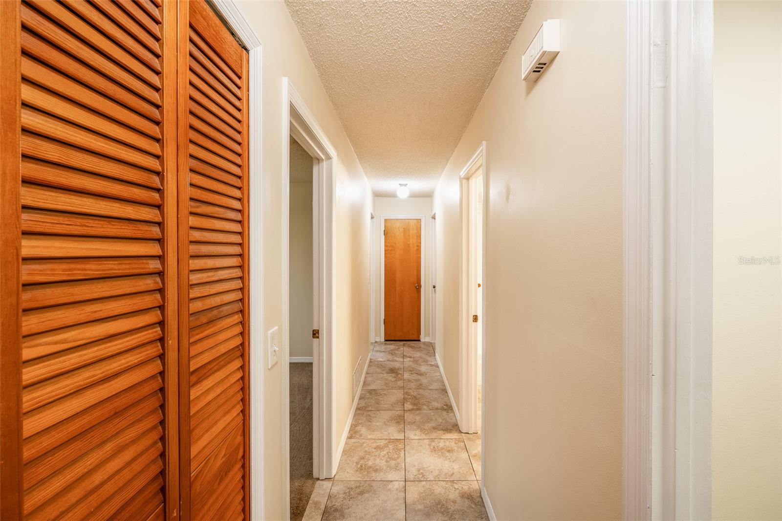 HOWELL ESTATES - Residential Lease