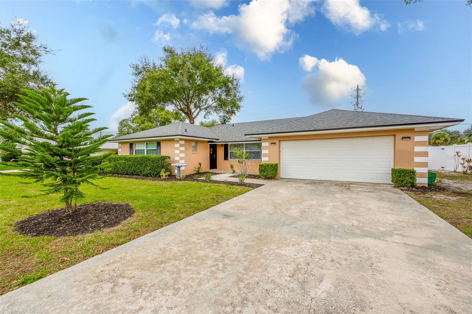 HOWELL ESTATES - Residential Lease