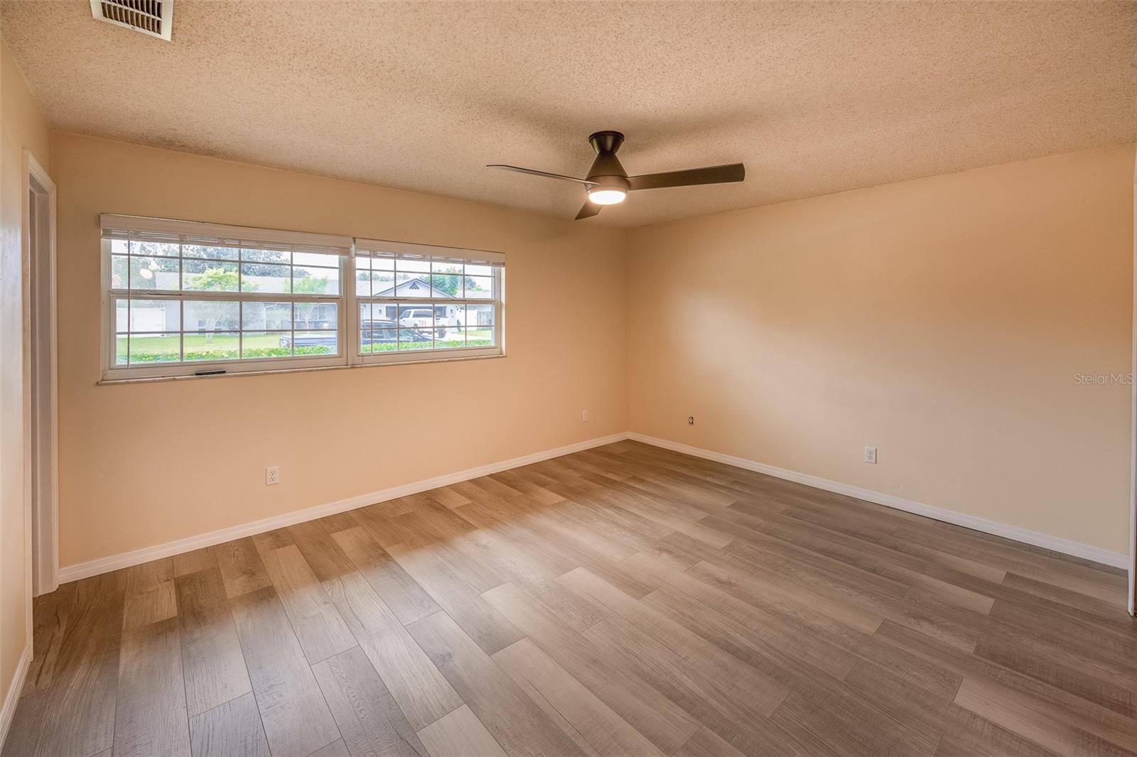 HOWELL ESTATES - Residential Lease