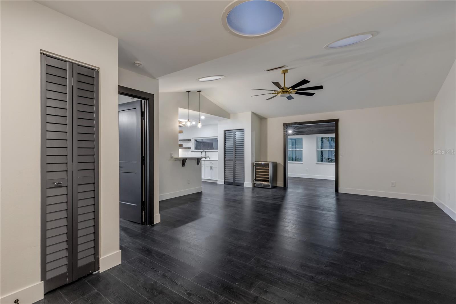 FLORIDA SHORES 01 - Residential