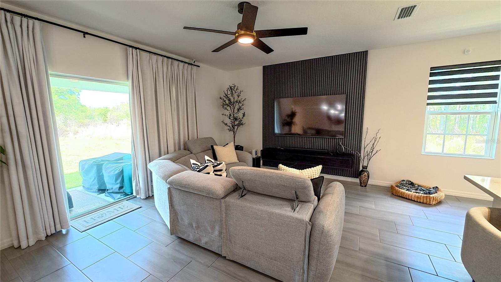 SKY LAKES PH 2 & 3 - Residential Lease