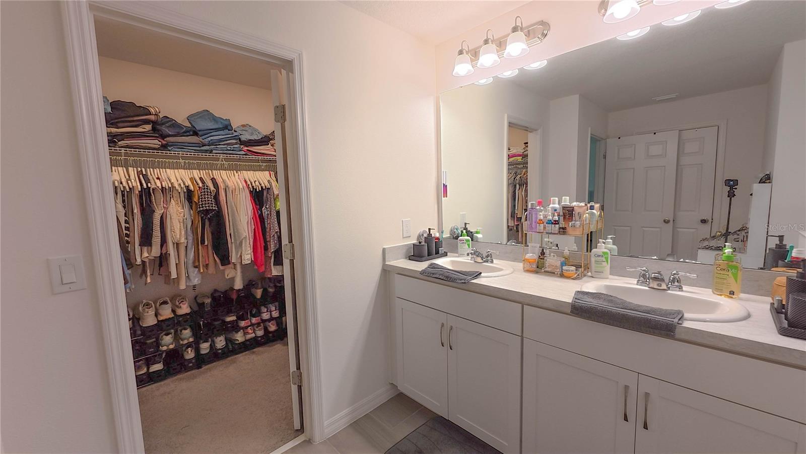 SKY LAKES PH 2 & 3 - Residential Lease