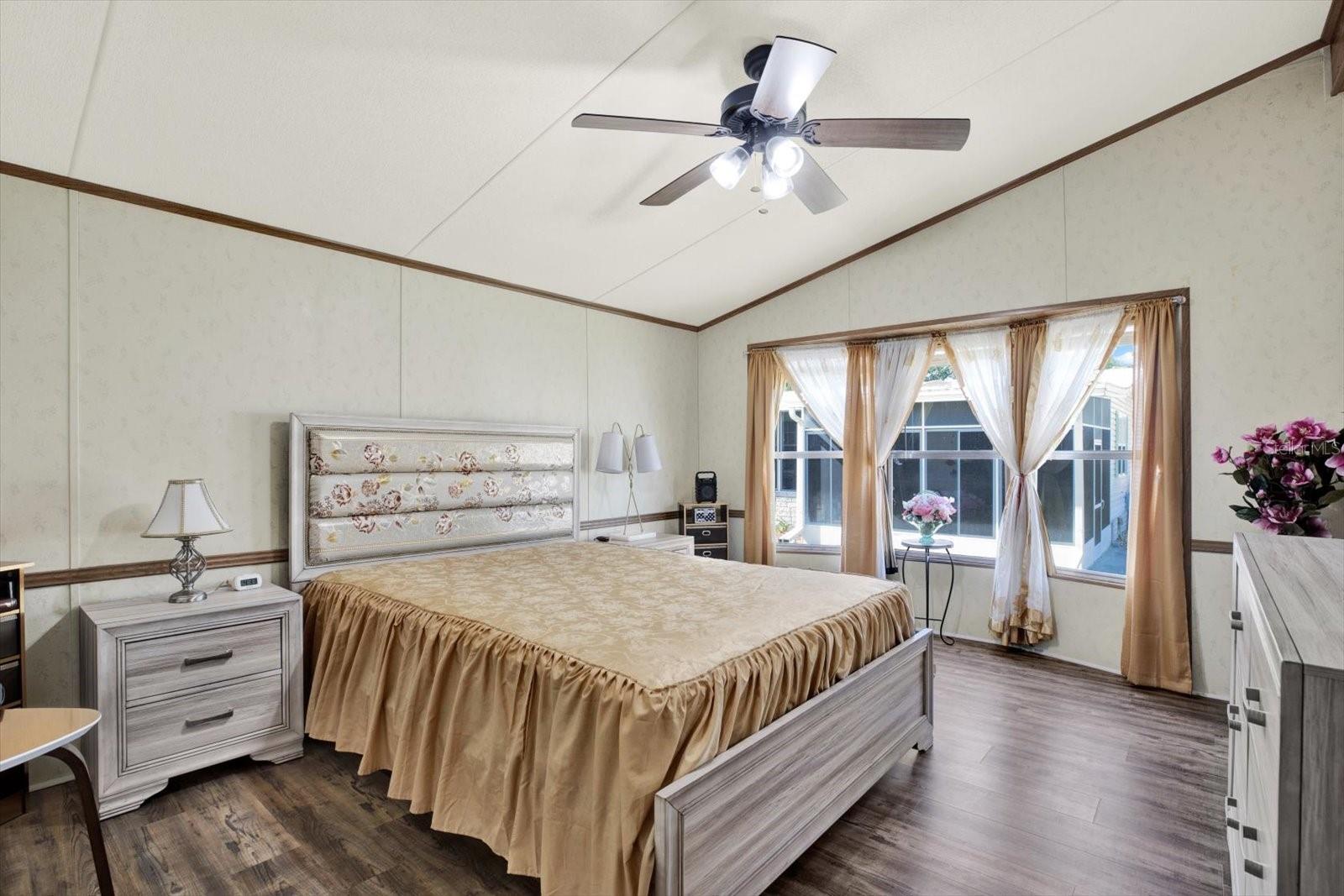 1424 CROSS BOW LANE
