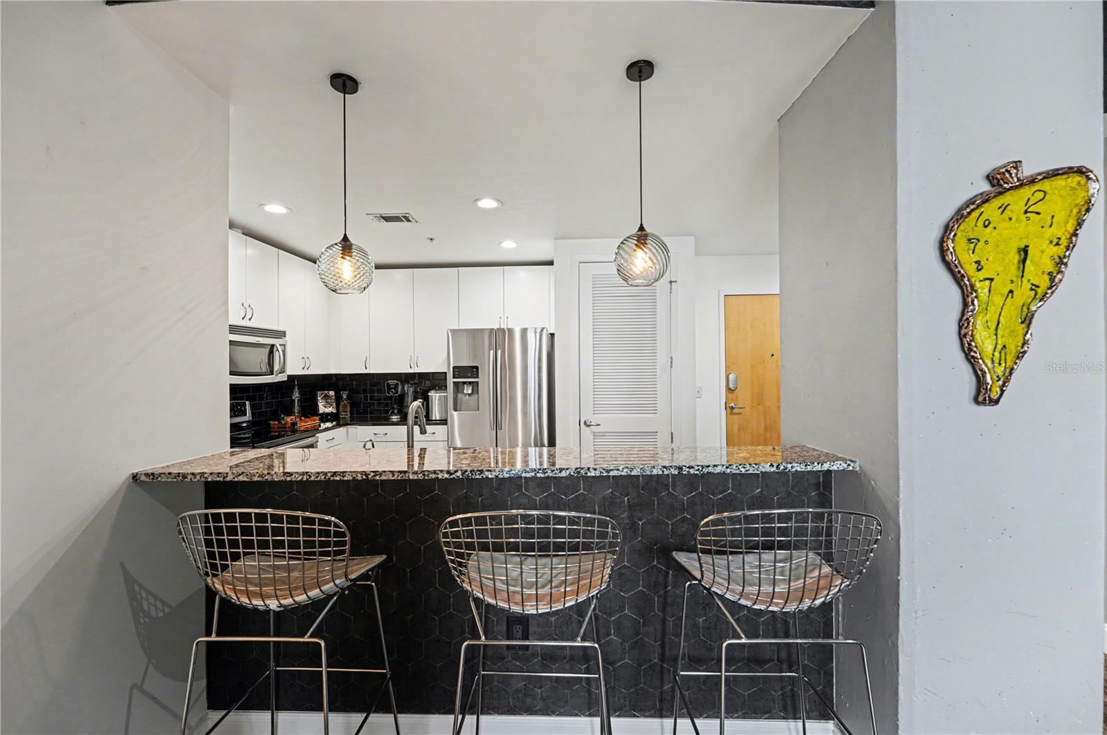 SKYPOINT A CONDO - Residential