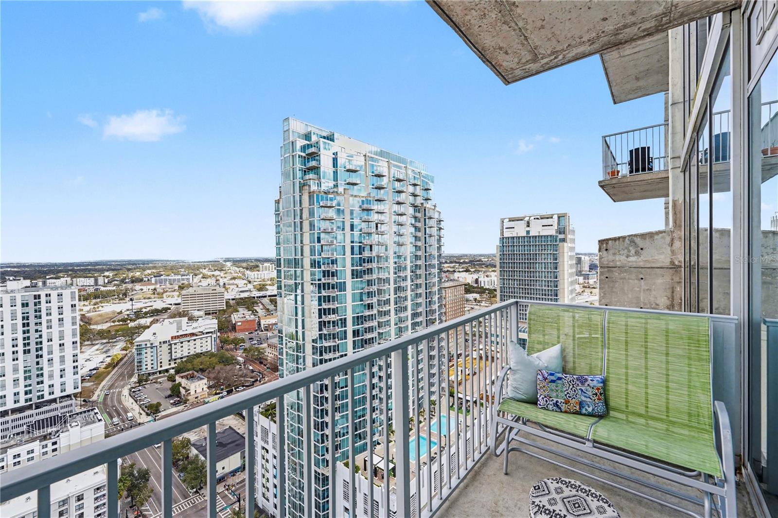 SKYPOINT A CONDO - Residential