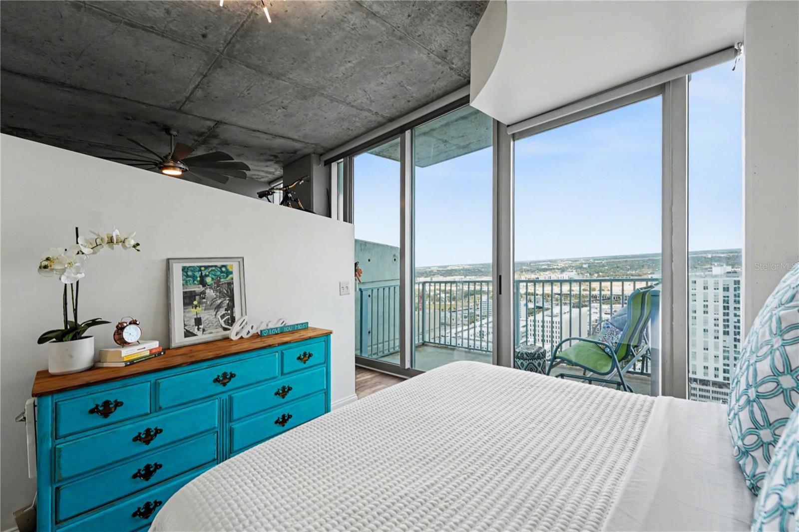 SKYPOINT A CONDO - Residential