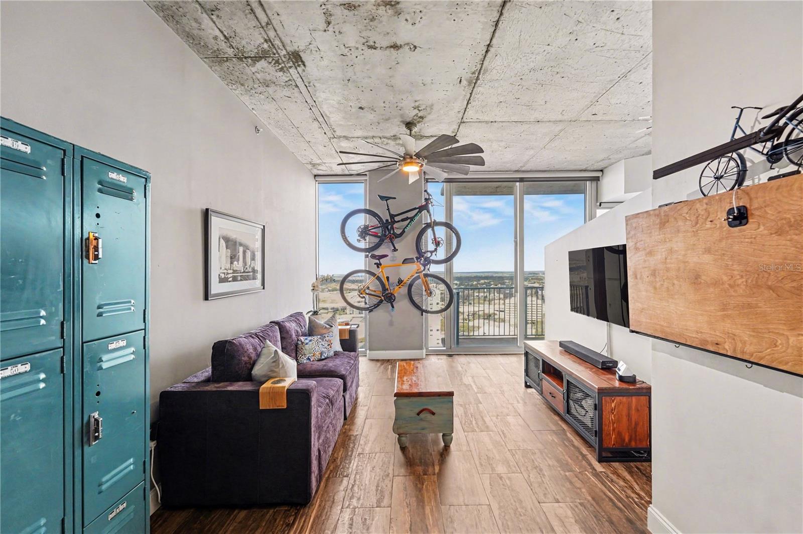 SKYPOINT A CONDO - Residential