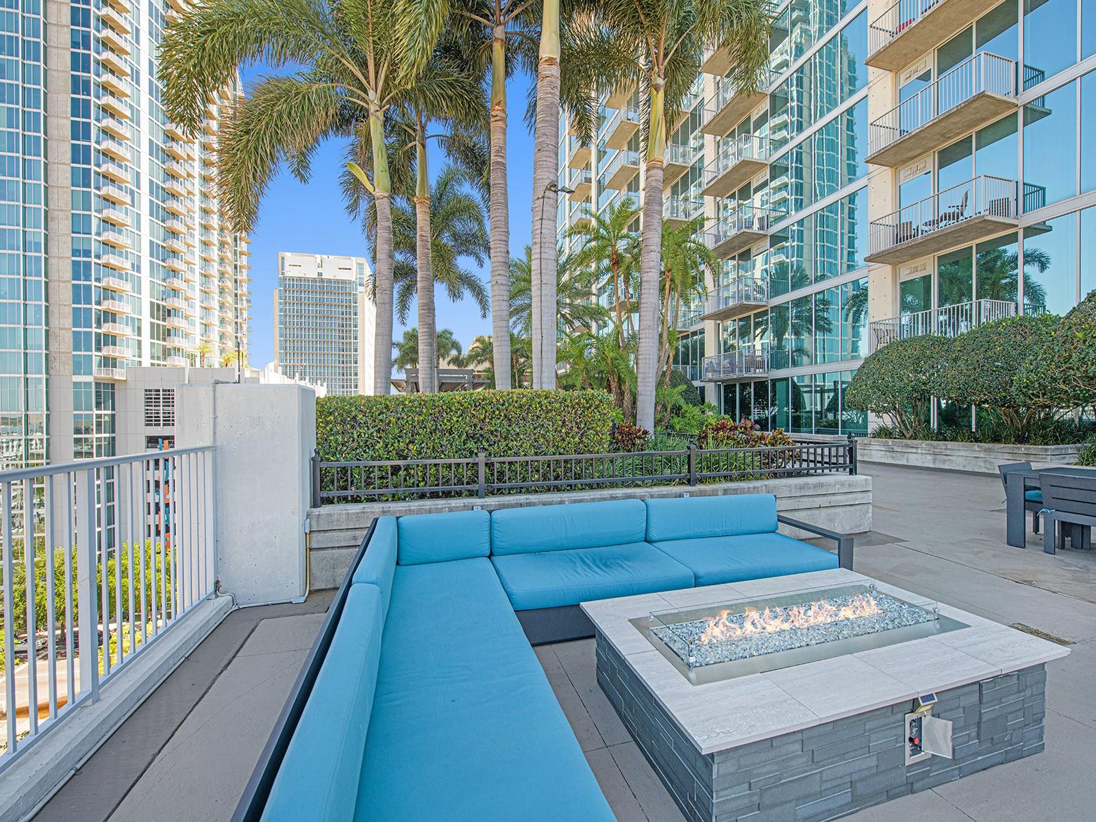 SKYPOINT A CONDO - Residential