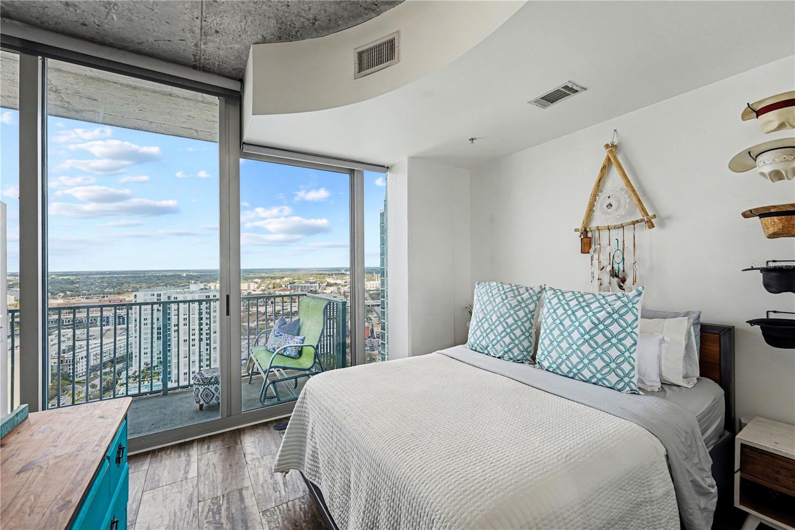 SKYPOINT A CONDO - Residential